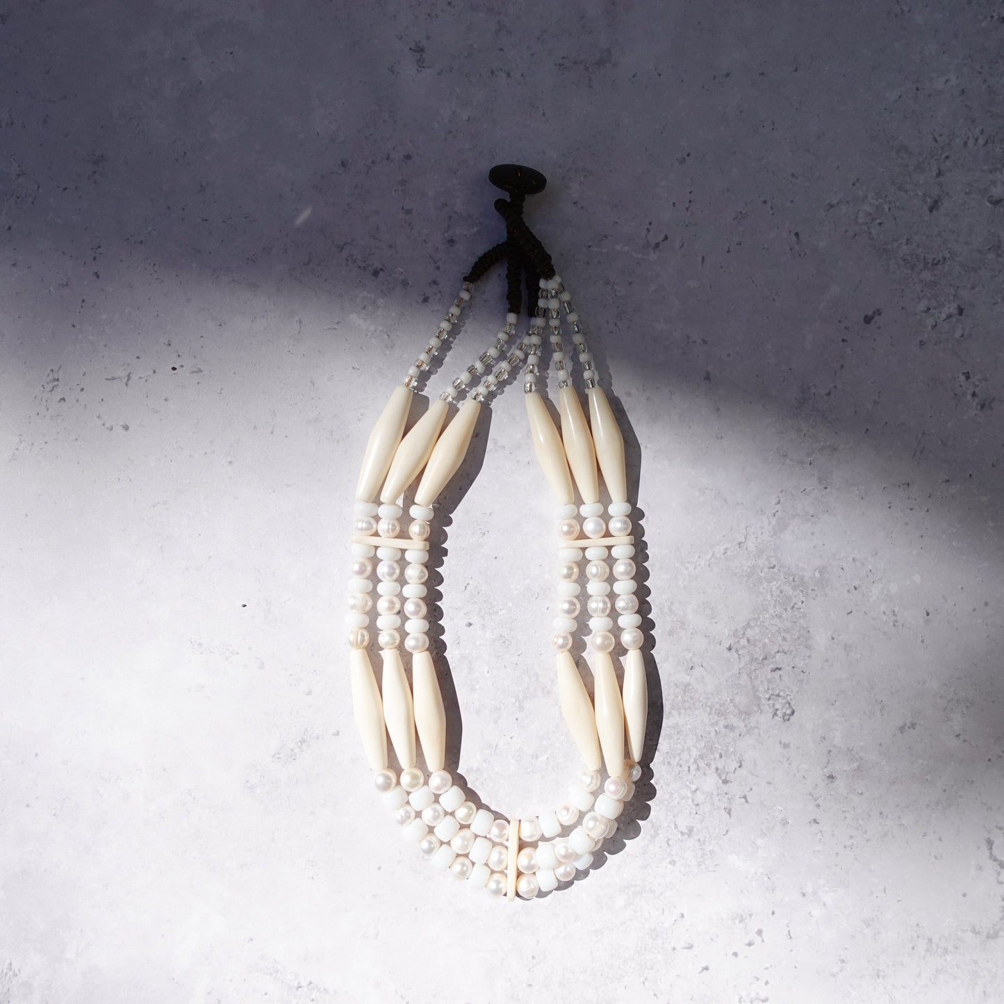 Bongor - Pearl, Bone White 1/1