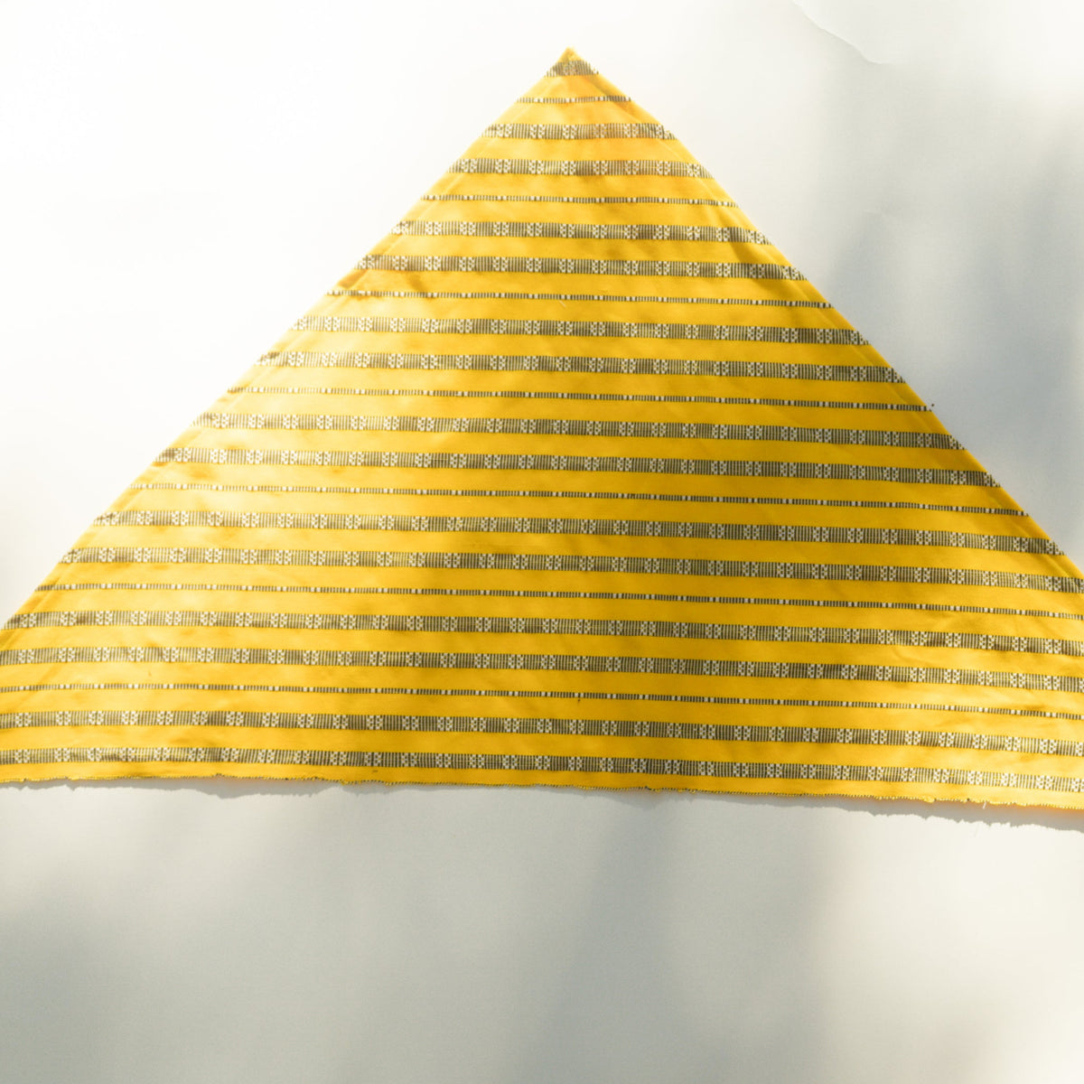 BINITTUWON ABONGOS - Yellow