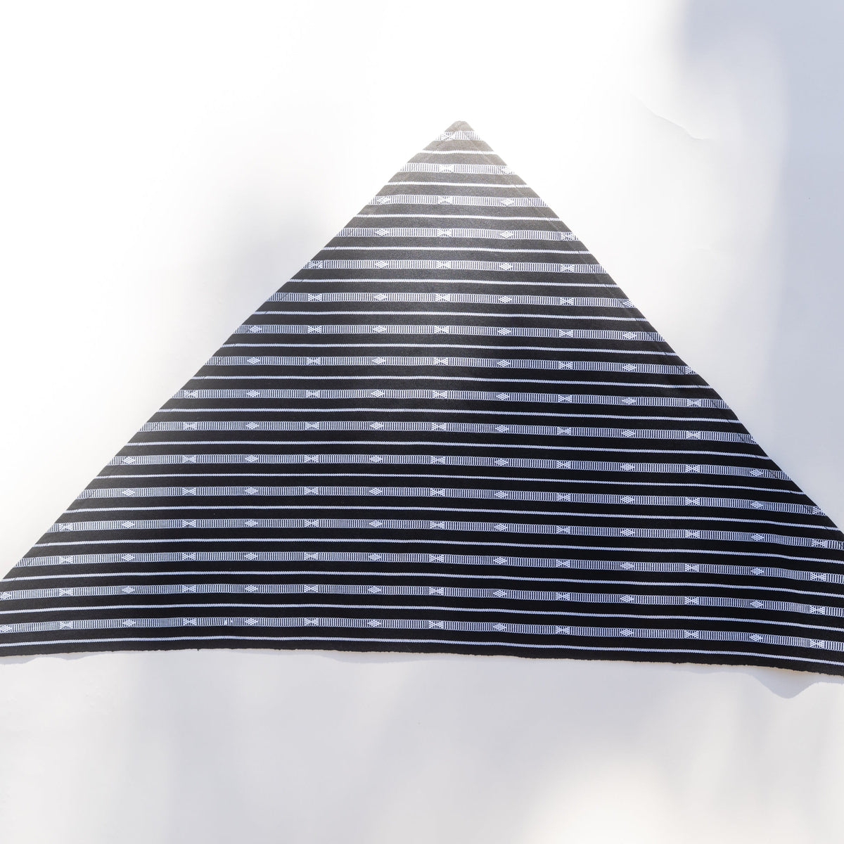 KINAN-EW BANDANA - BLACK W. WHITE